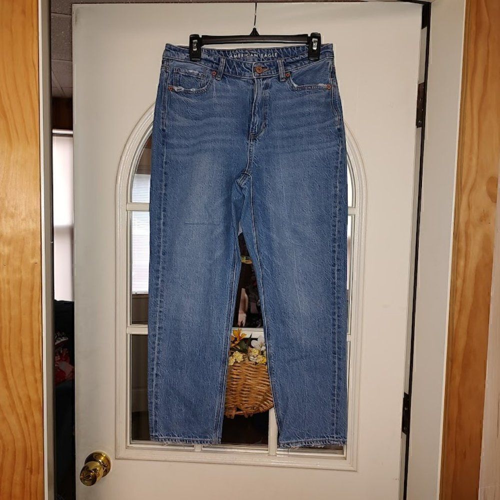 American Eagle Mom Jeans Size Women's 6 Short